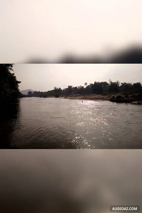 Đáy sông lấp lánh