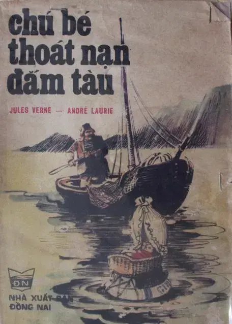 Chú bé thoát nạn đắm tàu
